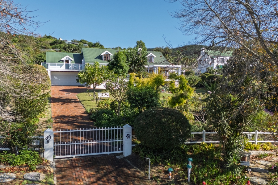 4 Bedroom Property for Sale in Belvidere Estate Western Cape